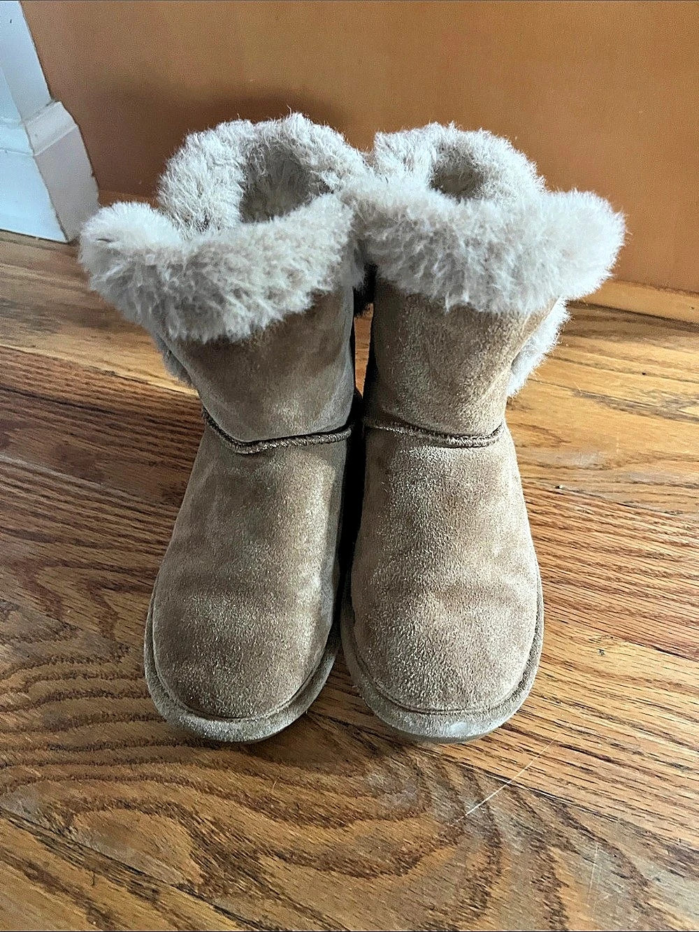 Bearpaw Shorty Boot Faux Fur Winter Boots in Brown